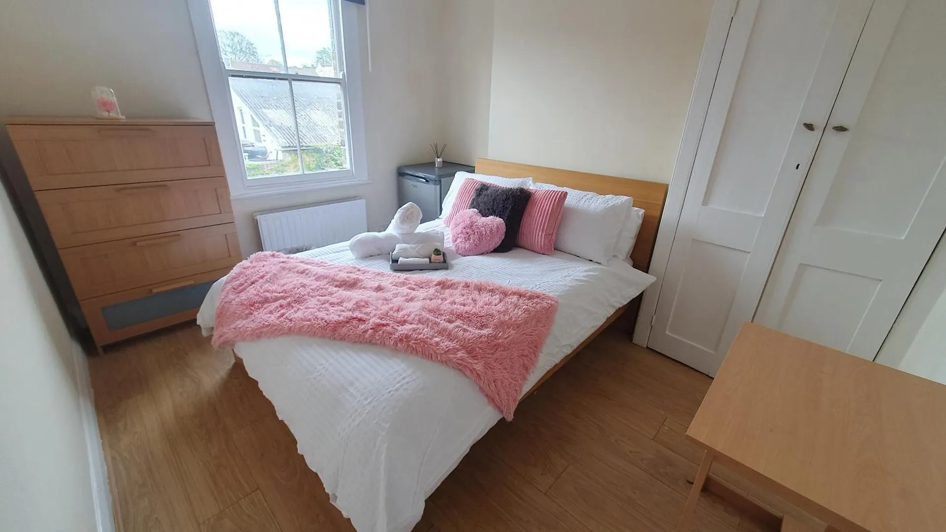 Comfy Bedroom D London
